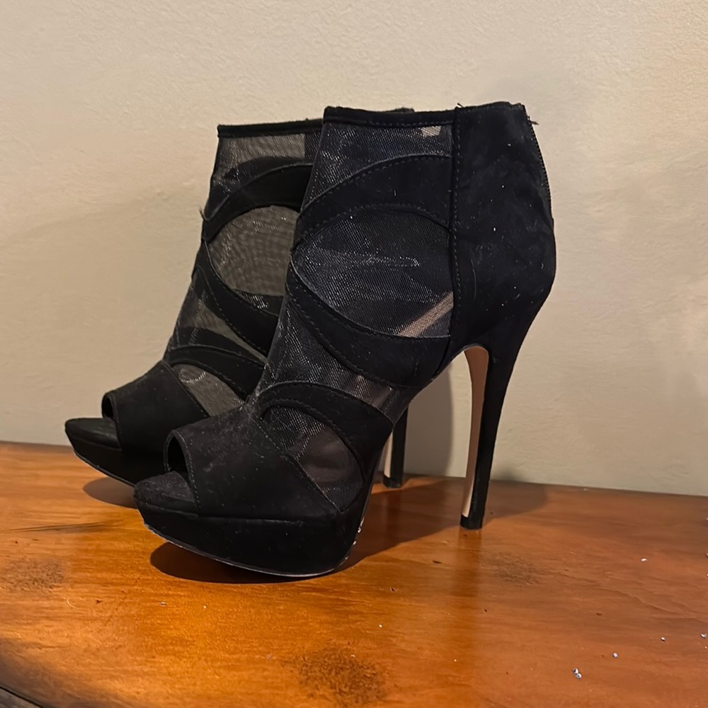 Mix No. 6 Black Stiletto Heel size 6.5